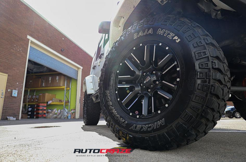 JEEP WRANGLER MO978 RAZOR BLACK SATIN MACHINED
